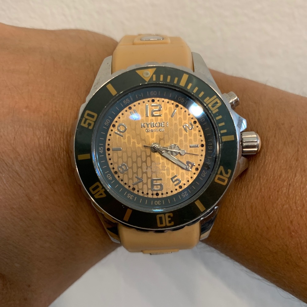 Kyboe Giant 40 Men’s/Unisex Nude & silver watch